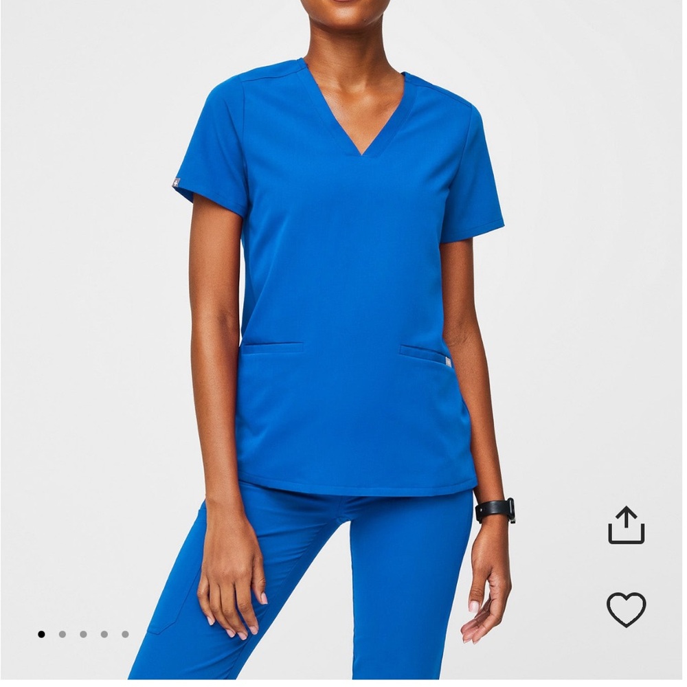 Figs Casma Three Pocket Blue Scrub Top Size S